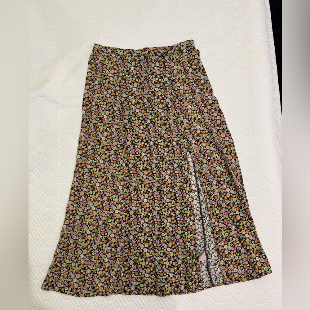 Philosophy Floral Midi Skirt with Slit (skirt only) - L